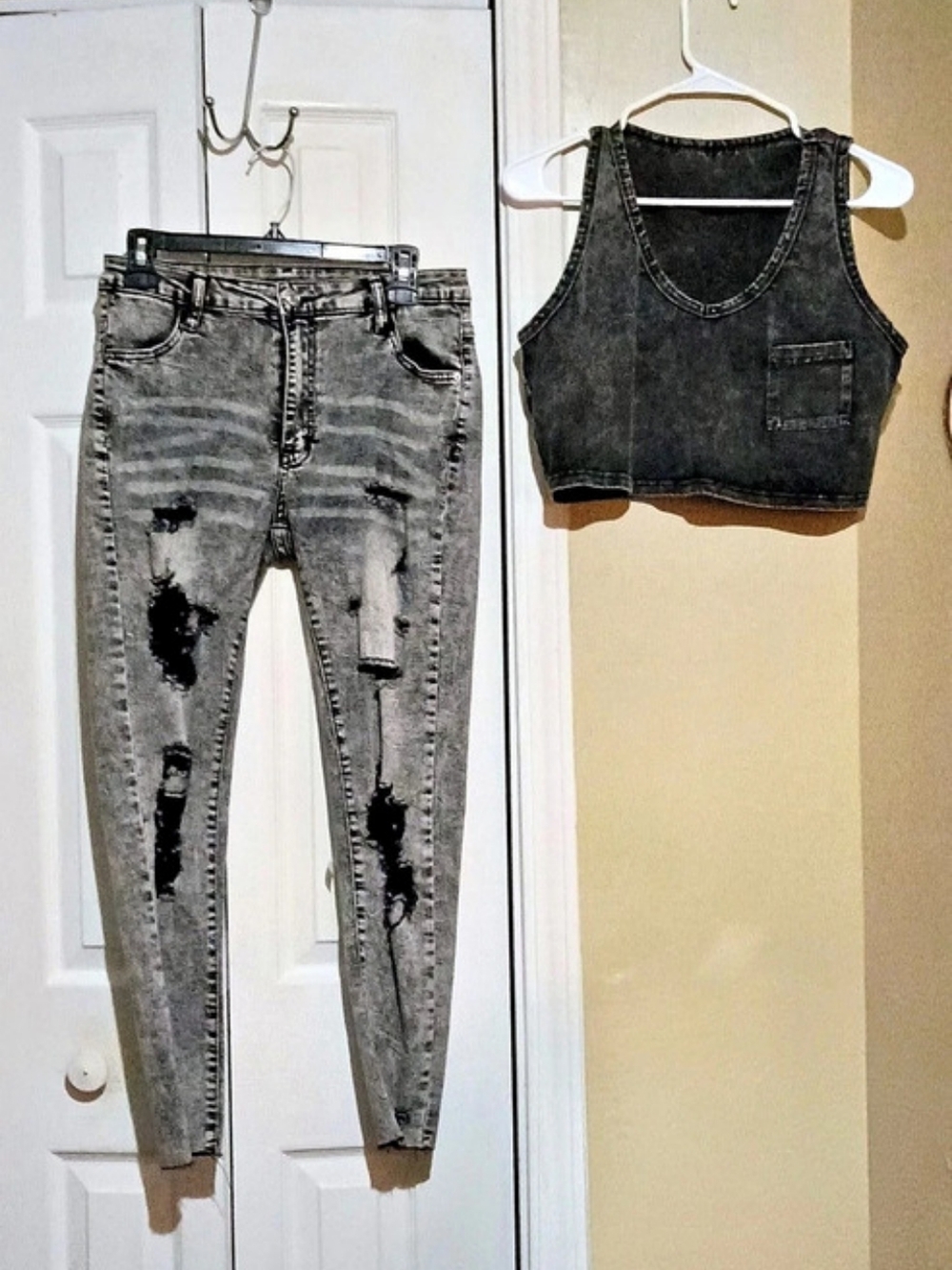 Distressed Gray Skinny Jeans & Vest
